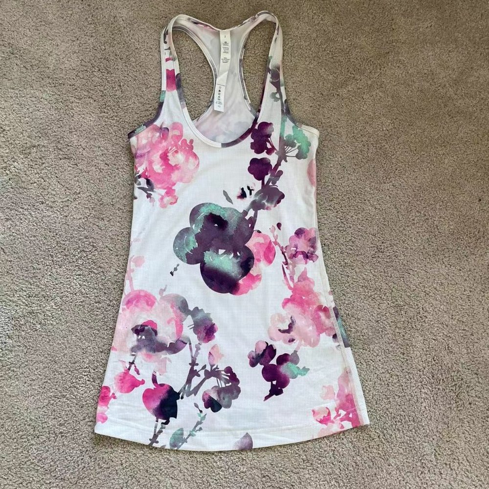 Lululemon Multi Floral Every Blurred Blossoms Activewear Top  (Size: 2 or XS)
